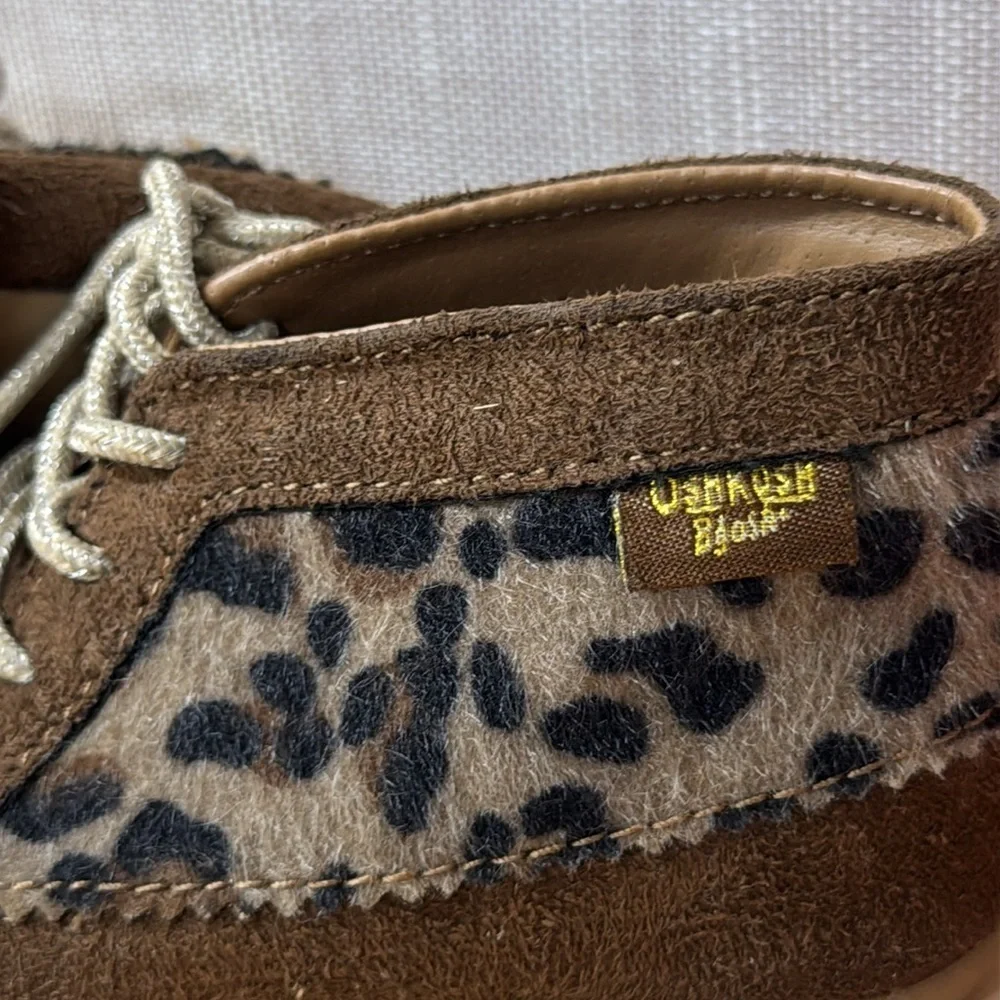 OshKosh‎ Brown suede Leopard animal print lace up moccasin Shoes size 9